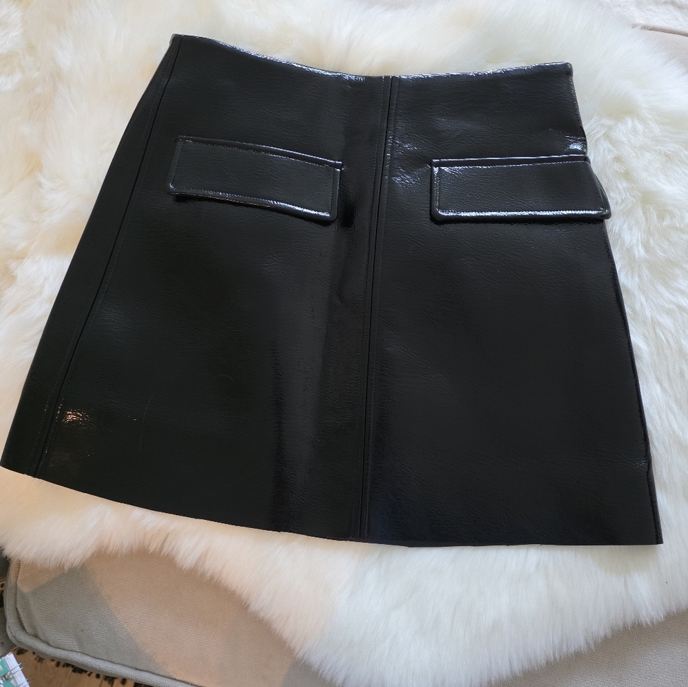 COMMENSE Versatile Zipper PU Leather Mini Skirt - size Small - Picture 5 of 5